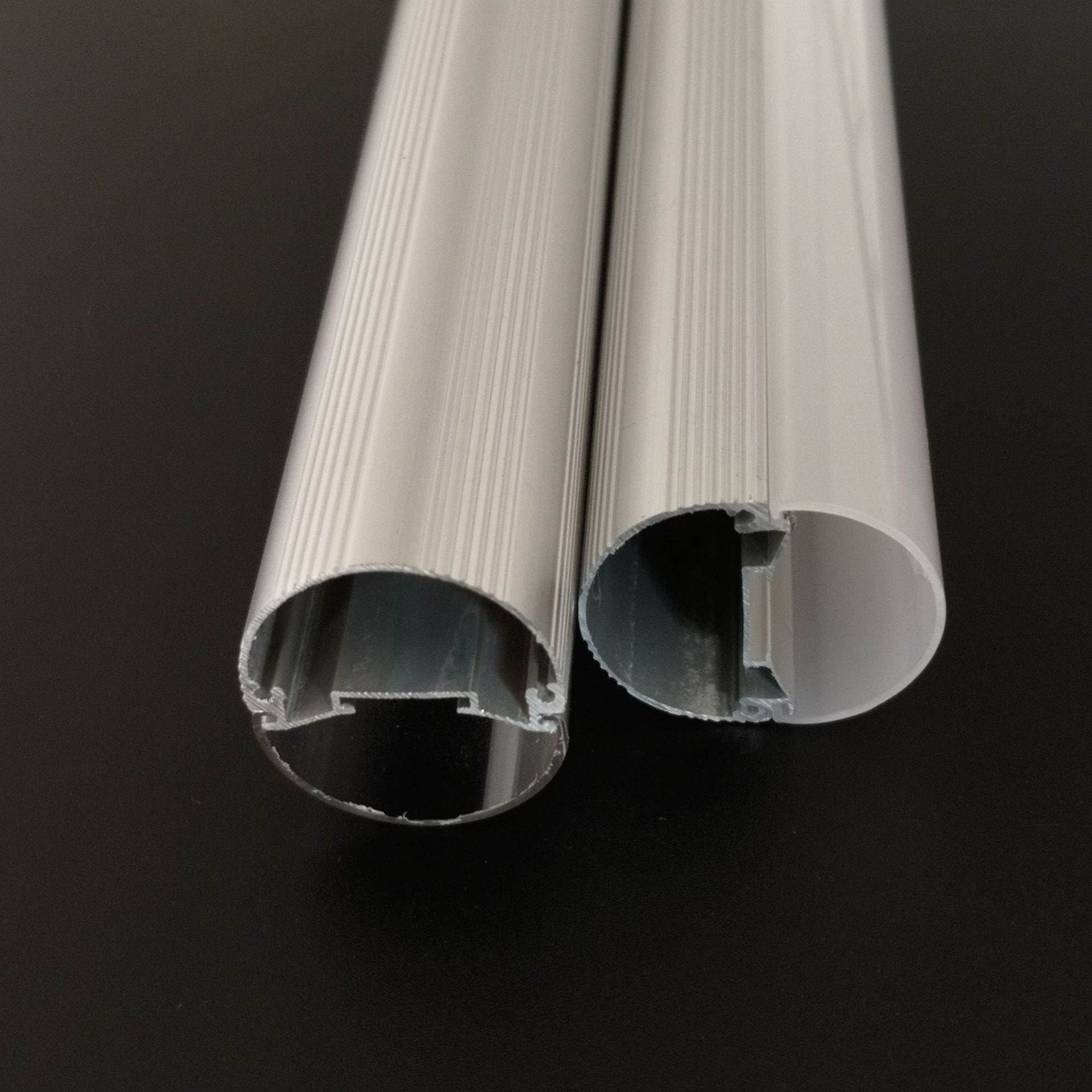 ຄໍາຮ້ອງສະຫມັກຂອງ PC extruded tube ໃນການເຮັດໃຫ້ມີແສງ